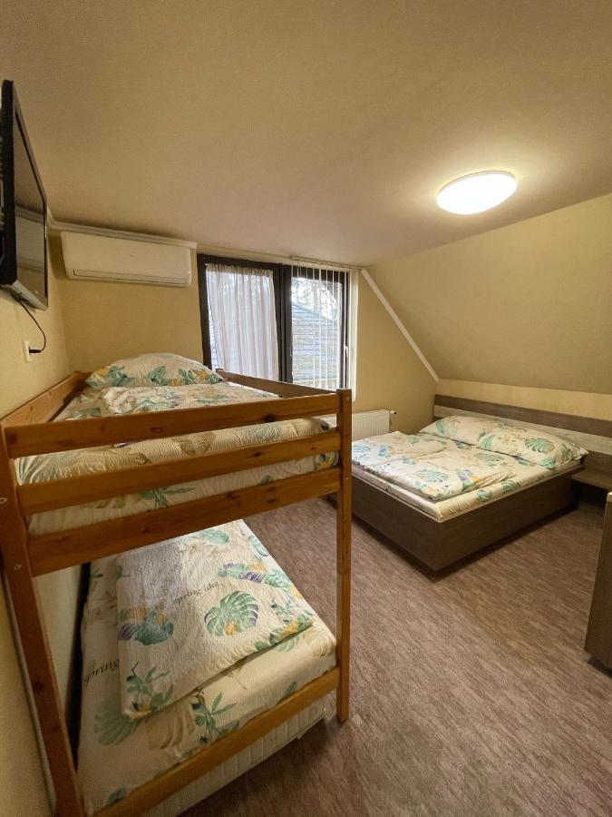 Gratisz Apartman Siófok Extérieur photo