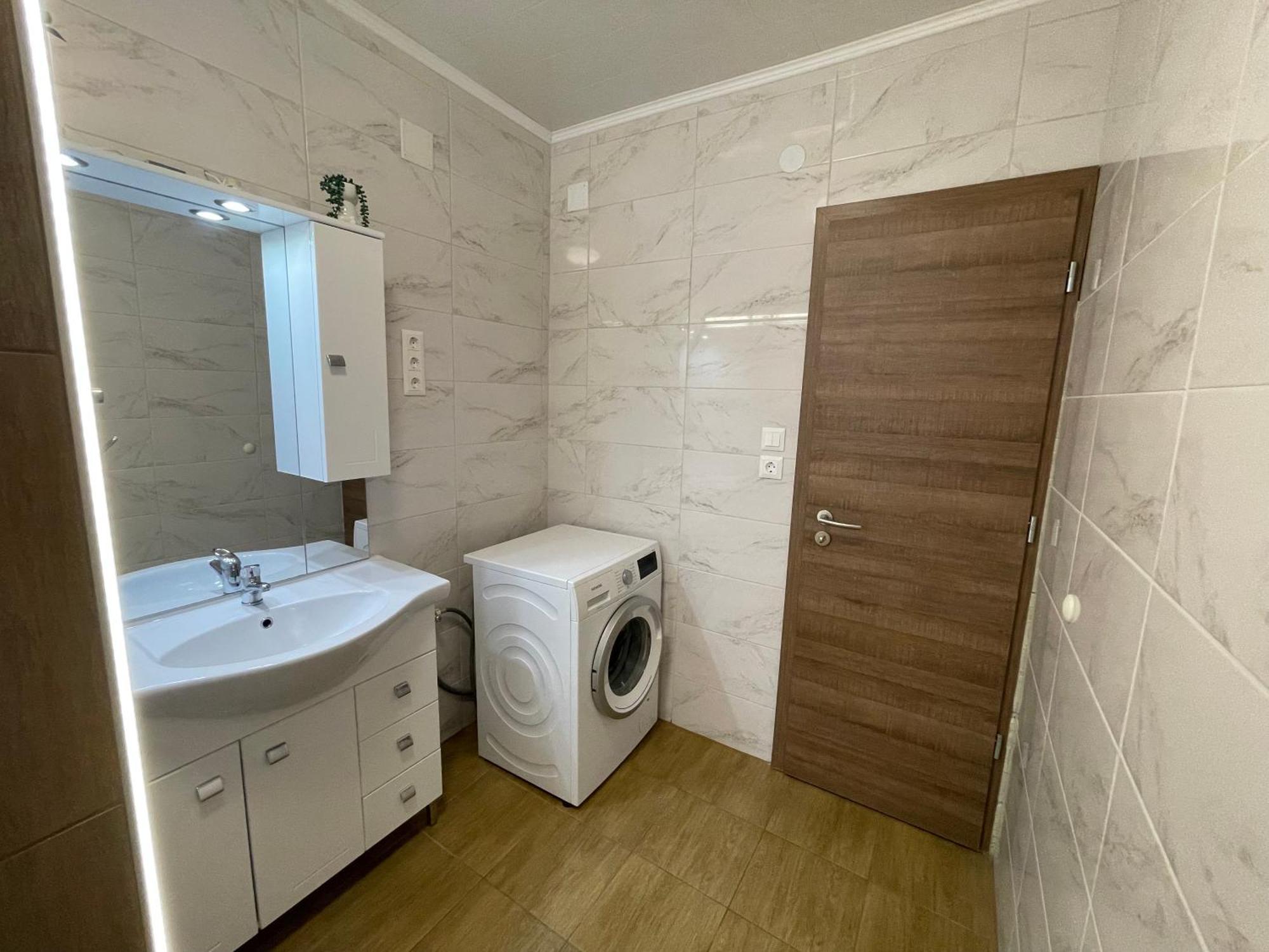 Gratisz Apartman Siófok Extérieur photo