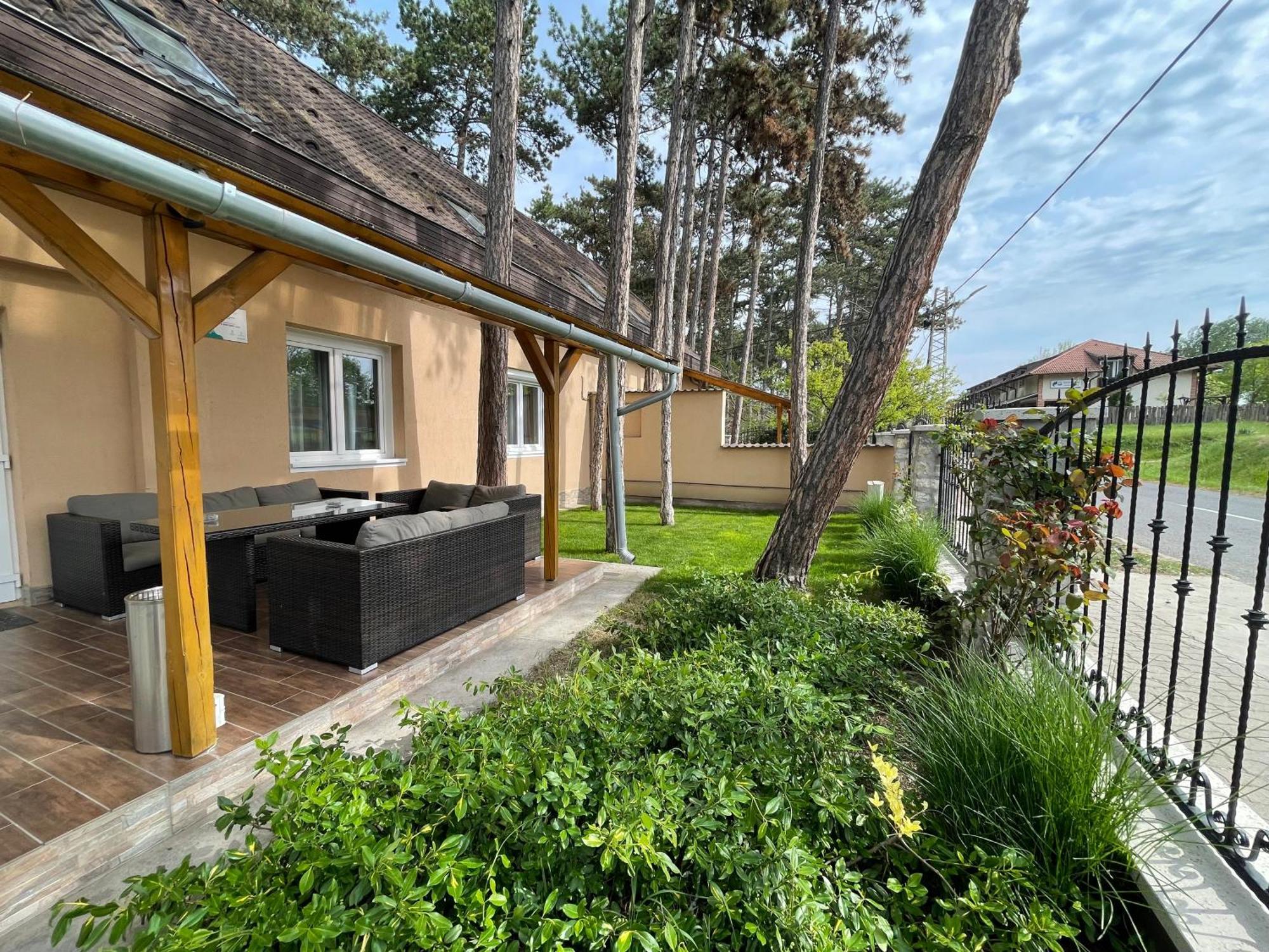 Gratisz Apartman Siófok Extérieur photo